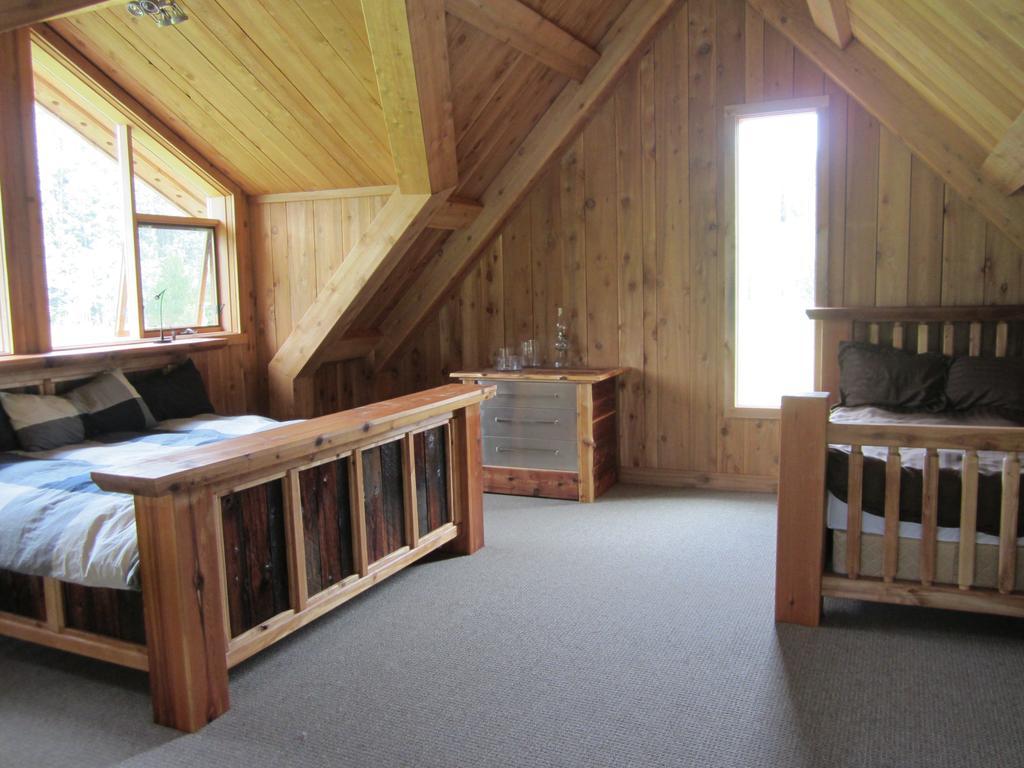 Ldr Lodge - Last Dollar Ranch Smithers Rum bild